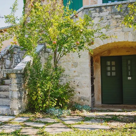 Arbalovija Rustic Villa
