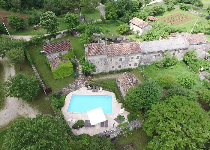 Arbalovija Rustic Villa